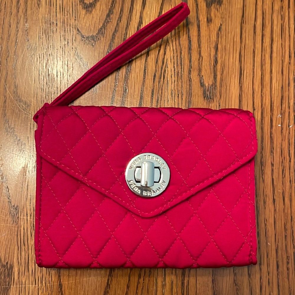 Vera Bradley smartphone wristlet